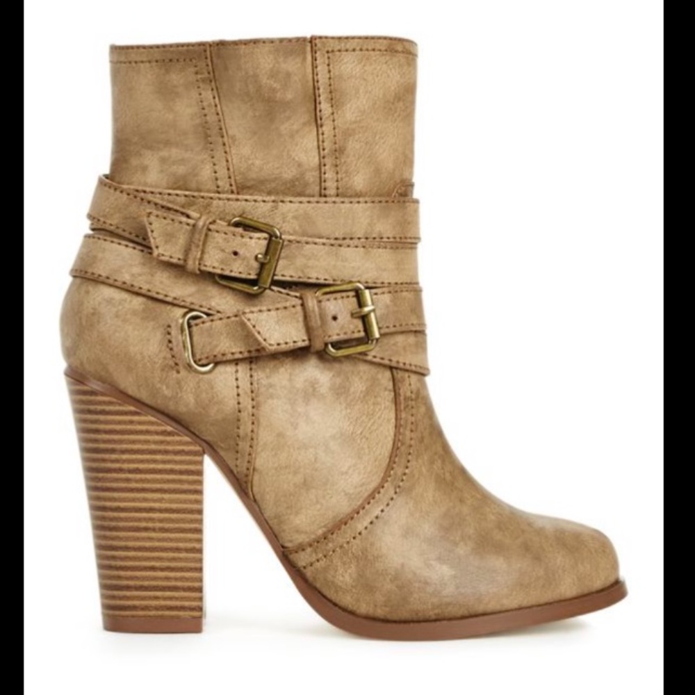 JustFab Gisele Ankle Boots